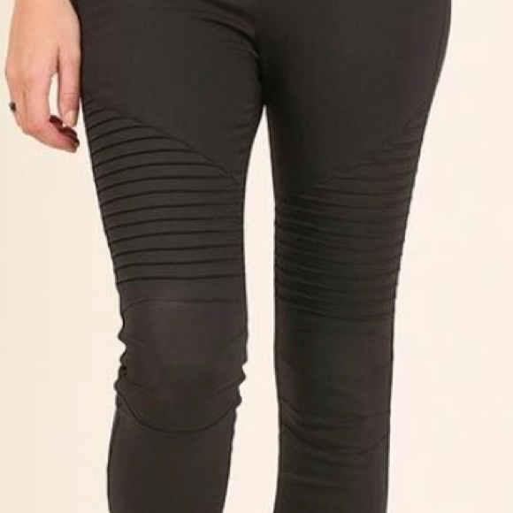 Black or Olive Washed Moto Jeggings - Picture 7 of 8